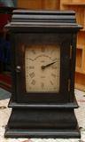 NICE MANTLE CLOCK
