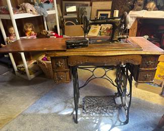 Antique Minnesota Model C Sewing Machine