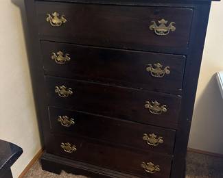 Pine Chest of Drawers