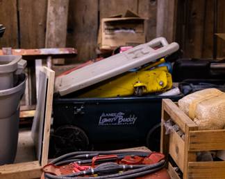 Gas can, Tools