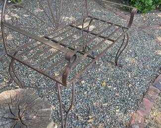 AUCTION ITEM: https://www.estatesales.net/CA/Roseville/95678/marketplace/73990