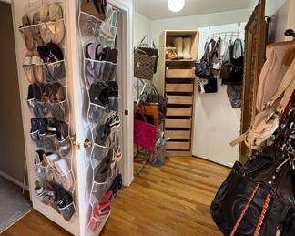 LADIES SHOES & HANDBAGS