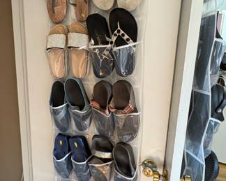 LADIES SANDALS