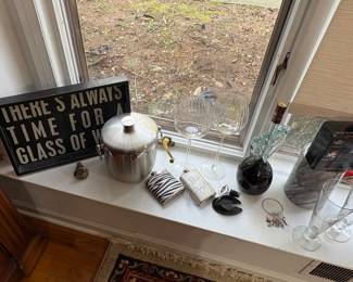 Bar Items