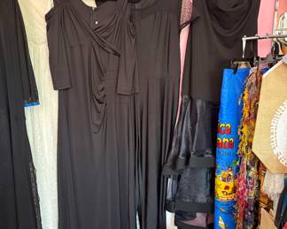 FORMAL DRESSES