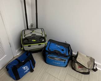 Coolers & Totes