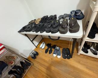 LADIES SANDALS