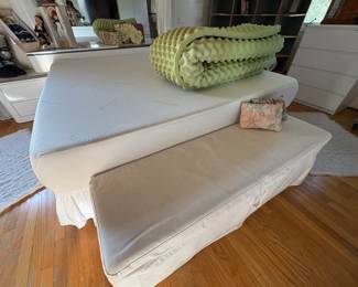 SLIP COVERED BENCH