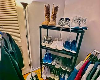 Men’s Sneakers & Boots