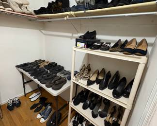 LADIES PUMPS