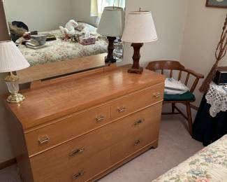 MCM dresser
