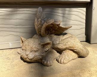 fun outdoor yard art!
