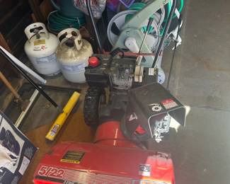 2 stage snow blower - works great!