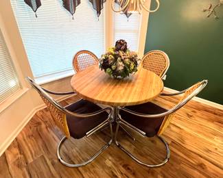 Dinette Table w/ 4 Chairs 