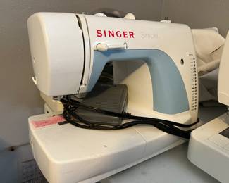 Singer Simple Sewing machine