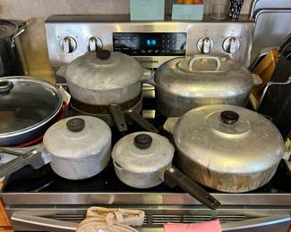 7 Pieces of Magnalite