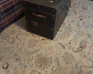 NICE RUG, TRUNK, POTTERY