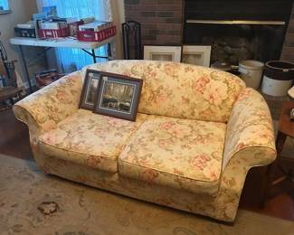 LOVESEAT