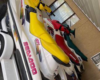 1997 seadoos  serviced tags up to date also comes with trailer have all title s lake ready