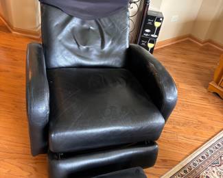 Black Leather Reclienr