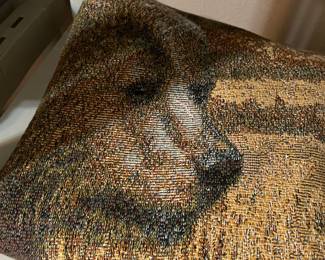 BEAR  MOTIF THROW  GOOD SIZE