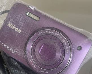 NIKON COOLPIX