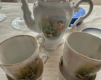 Antique child tea set (swan image)