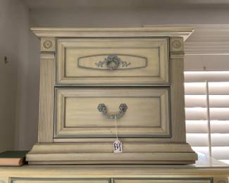 Stanley side table-28x23