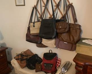 Small bench, purses 
