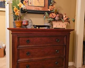 Thomasville Entry Cabinet