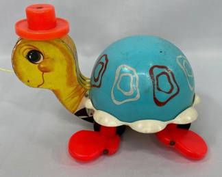 Fisher Price Tippy Toe Turtle pull along toy, vintage!