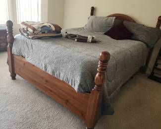 Vintage Solid Oak Wood Queen Bed With Headboard & Footboard 