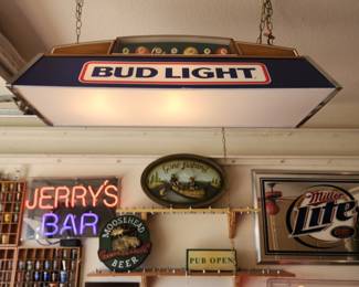 1980's Budweiser Bud Light Beer Pool Billiard Table Light