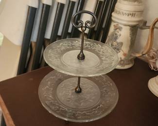 Princess House Fantasia Poinsettia 2 Tier Vtg Crystal Serving Tray Plates
