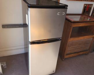 Franklin Chef Stainless Steel Mini Fridge / Freezer Combo