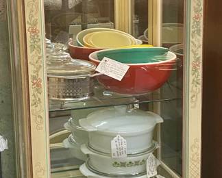 Drexel lighted curio cabinet
Pyrex
Glasbake
Fireking