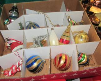 jan more xmas balls