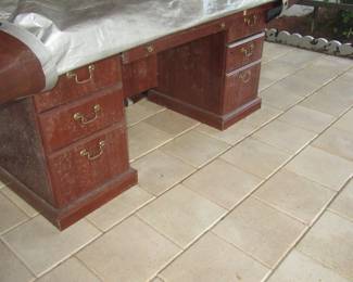 jan large desk