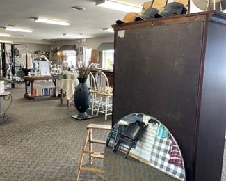mirrors, ladder, furniture