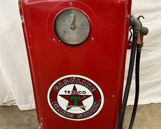 Gil Barco Texaco Farm Gas Pump with Texaco Emblem