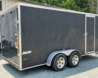 HAS SIDE ACCESS