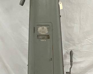 G&B Model 177 10-Gallon Visible Gas Pump with Original Glass Cylinder