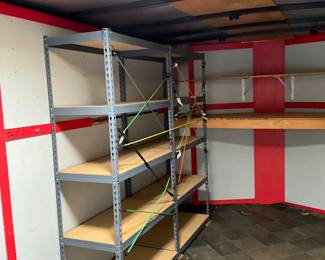 W/SHELVING & WORKSPACE