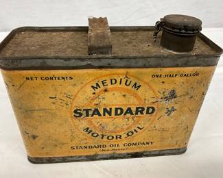 Standard Oil Company 1/2 Gallon Medium Motor Oil Can