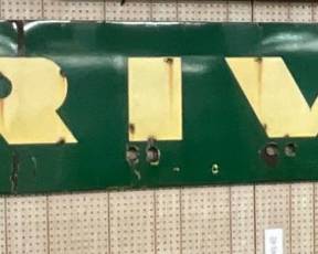PORC. 2PC. "DRIVE-IN" NEON SIGN