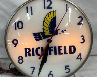 Pam Clock Co. 15-Inch Illuminated Wall Clock Featuring Richfield Logo