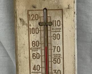 Vintage Wooden Advertising Thermometer for Pocahontas and Powhatan Canned Vegetables