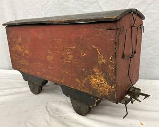 16×10 Wooden Train Cart with Removable Top and Hinged Door