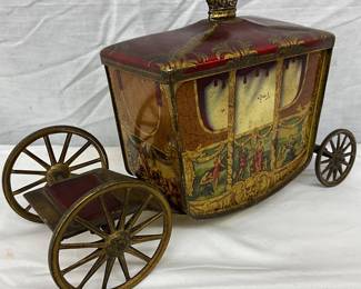 W&R Jacob & Co Biscuit Tin in Coach Form, 9×5.5 Inches