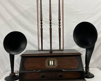 28X37 Early RCA Radiola 25 Super-Heterodyne with Horn Speakers and Antenna
